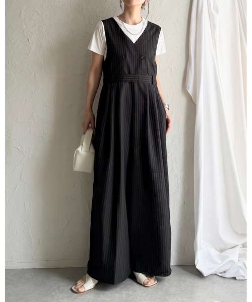 She's Closet(シーズクローゼット)の「フロントボタン ジレ風 ピンストライプ オールインワン ワイドパンツ サロペット(サロペット/オーバーオール・レディース・ブラック/チャコールグレー/ネイビー・FREE)」の11枚目の写真
