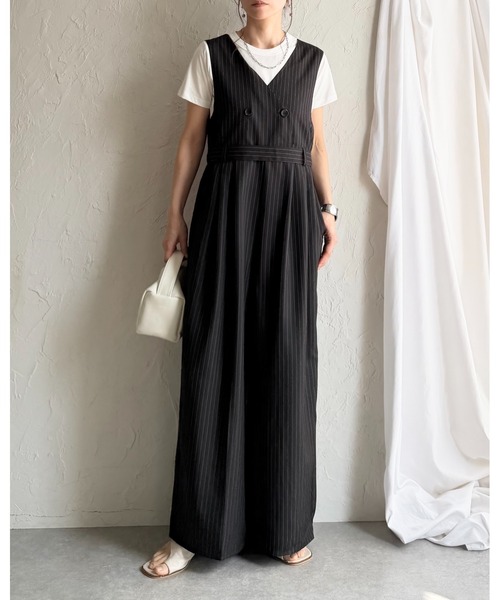 She's Closet(シーズクローゼット)の「フロントボタン ジレ風 ピンストライプ オールインワン ワイドパンツ サロペット(サロペット/オーバーオール・レディース・ブラック/チャコールグレー/ネイビー・FREE)」の16枚目の写真