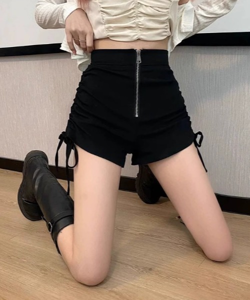 Teem Store(チームストア)の「サイドギャザーストレッチフロントZIPショートパンツ(その他パンツ・レディース・ブラック・M/S)」の1枚目の写真