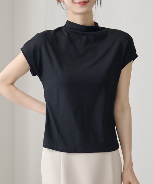 DAYRA(デイラ)の「ソリッドカラー ボトルネック コンパクト 半袖 プルオーバー(Tシャツ/カットソー・レディース・アイボリー/ホワイト/ブラック/グレー/チャコールグレー/グレイッシュベージュ・FREE)」の1枚目の写真