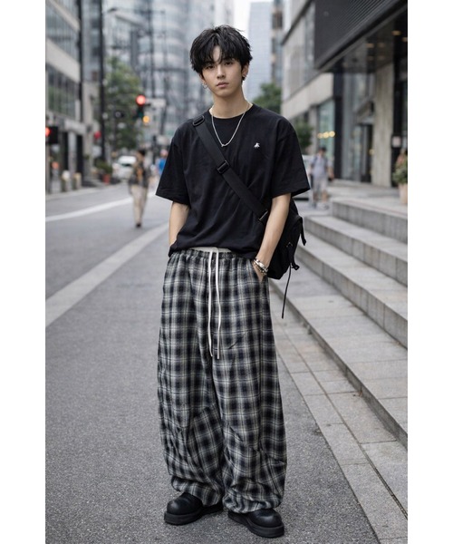 Bling Leads(ブリングリーズ)の「【Bls】 【ZM】【Bling Leads】シボ加工チェック柄イージーパンツ(その他パンツ・メンズ・ブラック・MEDIUM/LARGE/X-LARGE)」の7枚目の写真