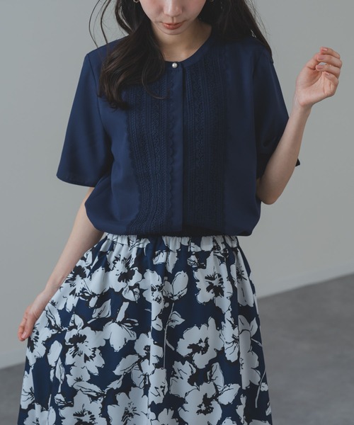 ANNA LUNA（アンナルナ）の「【ANNA LUNA】繊細 レース で華やぐ上品 半袖 ブラウス（シャツ/ブラウス・レディース・オフホワイト/ベージュ/ネイビー・MEDIUM）」の3枚目の写真