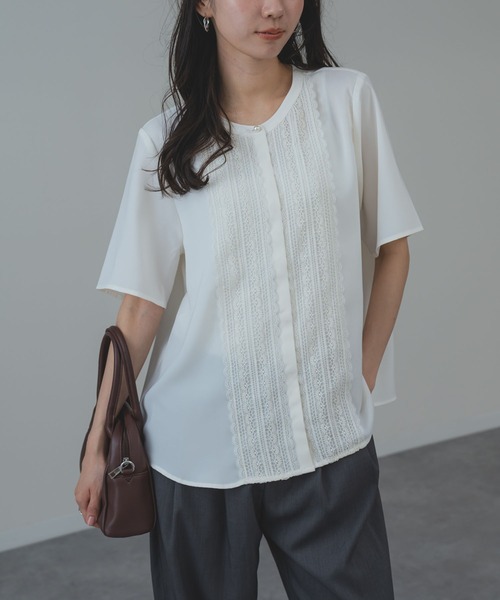 ANNA LUNA（アンナルナ）の「【ANNA LUNA】繊細 レース で華やぐ上品 半袖 ブラウス（シャツ/ブラウス・レディース・オフホワイト/ベージュ/ネイビー・MEDIUM）」の12枚目の写真