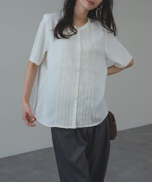 ANNA LUNA（アンナルナ）の「【ANNA LUNA】繊細 レース で華やぐ上品 半袖 ブラウス（シャツ/ブラウス・レディース・オフホワイト/ベージュ/ネイビー・MEDIUM）」の19枚目の写真