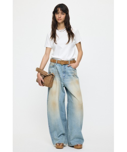 MOUSSY(マウジー)の「【再入荷】DIRTY COCOON BAGGY(デニムパンツ・レディース・ライトブルー・2/1/0)」の5枚目の写真