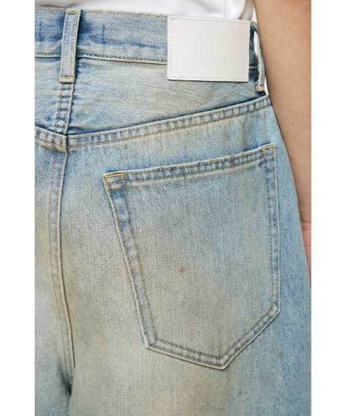 MOUSSY(マウジー)の「【再入荷】DIRTY COCOON BAGGY(デニムパンツ・レディース・ライトブルー・2/1/0)」の13枚目の写真