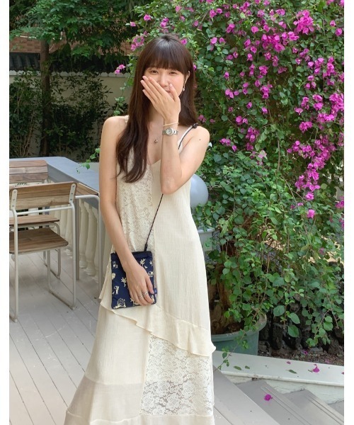 FAVORITO(ファヴォリート)の「切り替えレースキャミワンピース(ワンピース・レディース・ベージュ・F)」の8枚目の写真