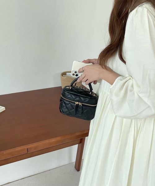 Jasmine Grandiflorum(ジャスミングランディフローラム)の「【Jasmine】チェーンレザーキルティングショルダーバッグ(ショルダーバッグ・レディース・ピンク/ブラック・FREE)」の8枚目の写真