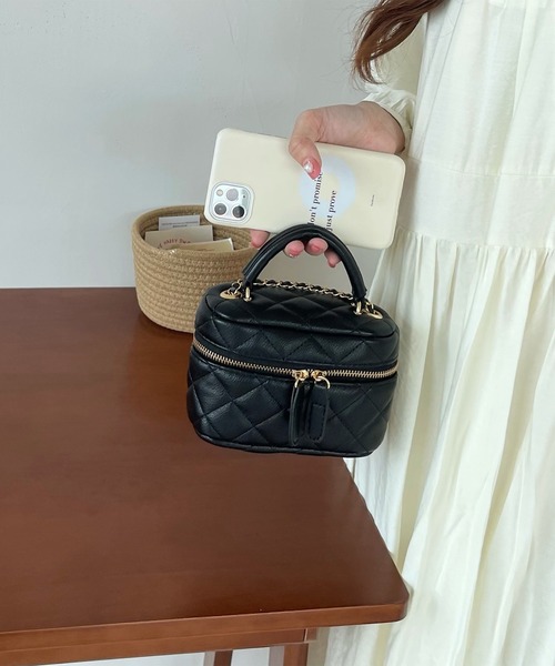 Jasmine Grandiflorum(ジャスミングランディフローラム)の「【Jasmine】チェーンレザーキルティングショルダーバッグ(ショルダーバッグ・レディース・ピンク/ブラック・FREE)」の5枚目の写真