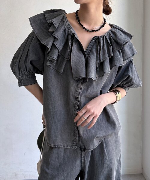 DouDou（ドゥドゥ）の「【セットアップ可能】ライトデニムフリル5分袖