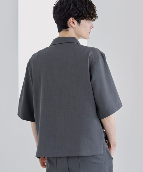 ETELIO(エテリオ)の「【防シワ/接触冷感】機能性半袖レギュラーカラーシャツ -セットアップ対応-(シャツ/ブラウス・メンズ・ブラウン/グレー/ブラック/ワイン・S/M/L/XL)」の18枚目の写真