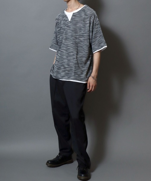 ANPAS（アンパス）の「Faux Layered Key-Neck Tee / フェイクレイヤード キーネック 半袖Tシャツ メンズ トップス カットソー ムジ 無地T（Tシャツ/カットソー・メンズ・チャコール/ブラック・M/L/LL）」の17枚目の写真