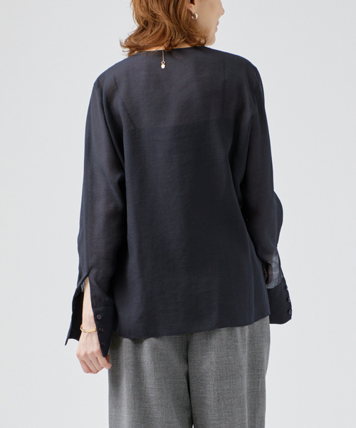VERMEIL par iena(ヴェルメイユパーイエナ)の「《WEB限定/》シアーブラウス(シャツ/ブラウス・レディース・ホワイト/ネイビー・FREE)」の10枚目の写真