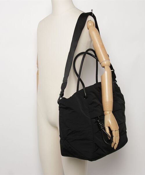 adidas（アディダス）の「FAVORITE DUFFEL BAG / アディダス adidas（ボストンバッグ・レディース・ブラック・FREE）」の8枚目の写真