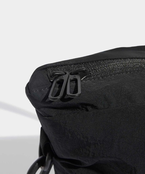 adidas（アディダス）の「FAVORITE DUFFEL BAG / アディダス adidas（ボストンバッグ・レディース・ブラック・FREE）」の4枚目の写真