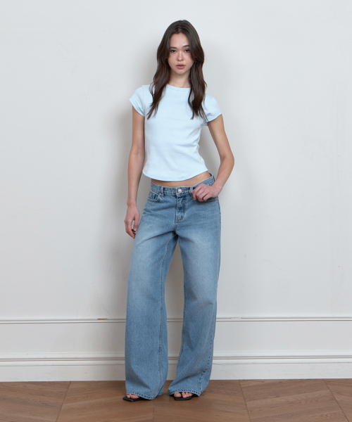 CURETTY(キュリティ)の「C 90S LINE BASIC T-SHIRT_LIGHT BLUE(Tシャツ/カットソー・レディース・スカイブルー・MEDIUM/SMALL)」の3枚目の写真
