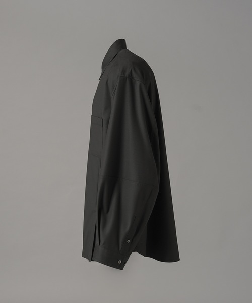 MAISON SPECIAL(メゾンスペシャル)の「《UNISEX》TW Drapery Gabardine Prime-Over Ovoid Sleeve Shirt/TWドレーパリーギャバジンプライムオーバーオボイドスリーブシャツ【MAISON SPECIAL/メゾンスペシャル】(シャツ/ブラウス・メンズ・ブラック/チャコールグレー・2/1/0)」の13枚目の写真