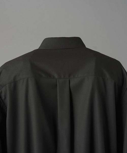 MAISON SPECIAL(メゾンスペシャル)の「《UNISEX》TW Drapery Gabardine Prime-Over Ovoid Sleeve Shirt/TWドレーパリーギャバジンプライムオーバーオボイドスリーブシャツ【MAISON SPECIAL/メゾンスペシャル】(シャツ/ブラウス・メンズ・ブラック/チャコールグレー・2/1/0)」の19枚目の写真