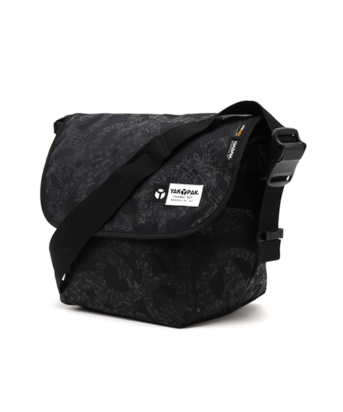 NUMBER (N)INE（ナンバーナイン）の「メッセンジャーバッグ_オリジナル音符柄（メッセンジャーバッグ・メンズ・ホワイト/ブラック・ONE SIZE）」の9枚目の写真