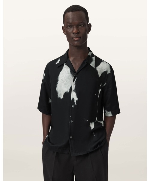 ALLSAINTS(オールセインツ)の「TEMPLAR OVERSIZED SHORT SLEEVE PRINTED SHIRT | TEMPLAR オーバーサイズ 半袖 プリント シャツ(シャツ/ブラウス・メンズ・ブラック・M/L/S)」の1枚目の写真