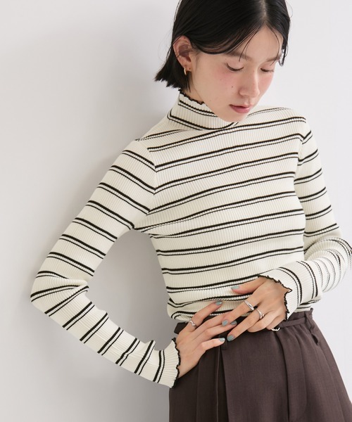 le cercle ADAM ET ROPE'（ルセルクルアダムエロペ）の「メランジタートルボーダーニット（ニット/セーター・レディース・ブルー系その他2/ホワイト系その他2/ブラウン・FREE）」の2枚目の写真