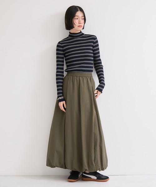 le cercle ADAM ET ROPE'（ルセルクルアダムエロペ）の「メランジタートルボーダーニット（ニット/セーター・レディース・ブルー系その他2/ホワイト系その他2/ブラウン・FREE）」の9枚目の写真