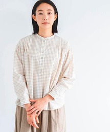 コットンポリエステルタックシャツ