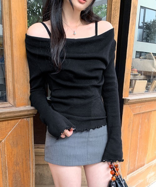 Vipoa（ヴィポア）の「レイヤードオフショルトップス（Tシャツ/カットソー・レディース・レッド/ブラック/ベージュ/ピンク・FREE）」の21枚目の写真