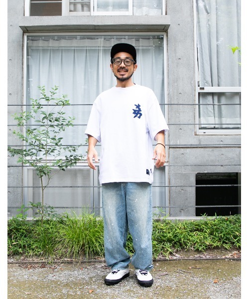 APPLEBUM(アップルバム)の「“NY Yankees” Dynasty Logo T-shirt(Tシャツ/カットソー・メンズ・ホワイト・XX-LARGE/X-LARGE/LARGE/MEDIUM)」の1枚目の写真