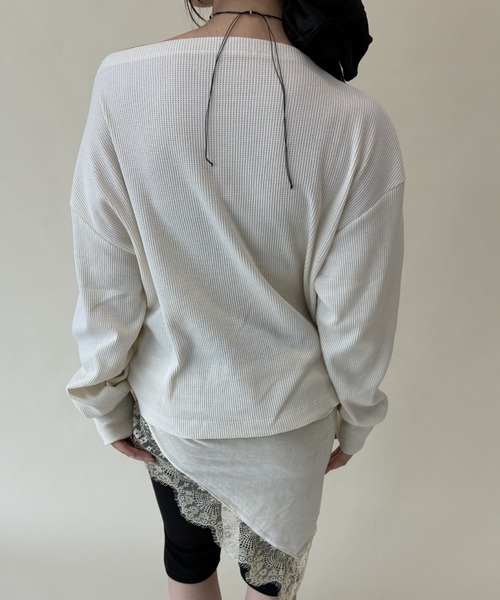 FUULLY STUDIO(フーリィーステューディオ)の「サーマルスラッシュドネックPO(Tシャツ/カットソー・レディース・グレー/ブラウン/アイボリー・FREE)」の19枚目の写真