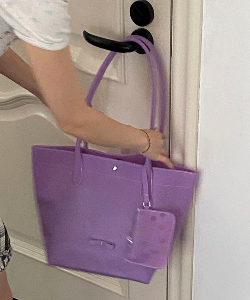 Vipoa(ヴィポア)の「Candy jelly bag(トートバッグ・レディース・イエロー/グリーン/コーラル/パープル/ミント・FREE)」の11枚目の写真