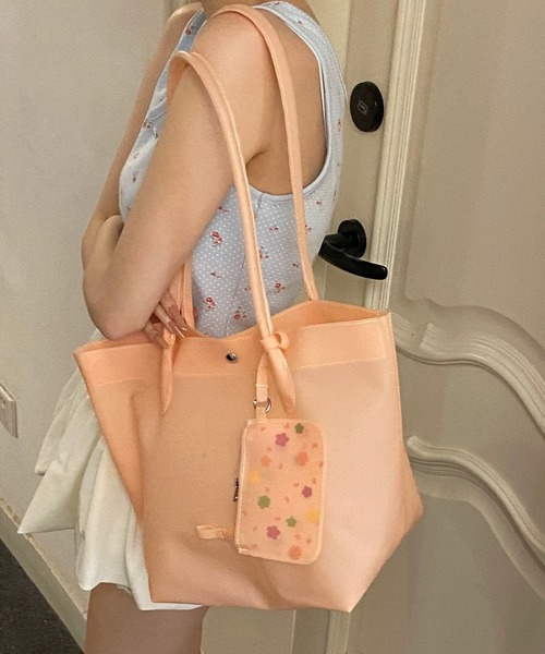 Vipoa(ヴィポア)の「Candy jelly bag(トートバッグ・レディース・イエロー/グリーン/コーラル/パープル/ミント・FREE)」の13枚目の写真