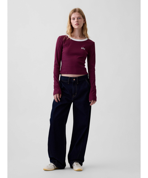 GAP(ギャップ)の「リブ クロップド リンガーTシャツ(Tシャツ/カットソー・レディース・グレー/ホワイト/レッド/ブラック・XS/S/M/L/XL/XXS)」の5枚目の写真