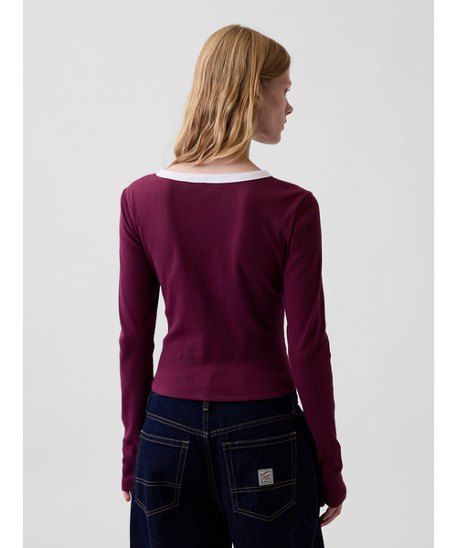 GAP(ギャップ)の「リブ クロップド リンガーTシャツ(Tシャツ/カットソー・レディース・グレー/ホワイト/レッド/ブラック・XS/S/M/L/XL/XXS)」の11枚目の写真