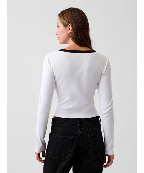 GAP(ギャップ)の「リブ クロップド リンガーTシャツ(Tシャツ/カットソー・レディース・グレー/ホワイト/レッド/ブラック・XS/S/M/L/XL/XXS)」の12枚目の写真