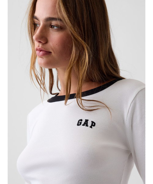 GAP(ギャップ)の「リブ クロップド リンガーTシャツ(Tシャツ/カットソー・レディース・グレー/ホワイト/レッド/ブラック・XS/S/M/L/XL/XXS)」の16枚目の写真