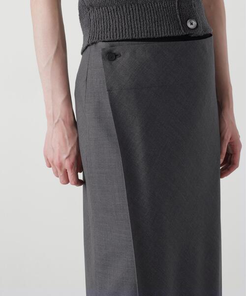YLEVE(イレーヴ)の「YLEVE / SUPER140's WOOL TROPICAL SKIRT(スカート・レディース・グレー系その他3/ベージュ・1/0)」の6枚目の写真