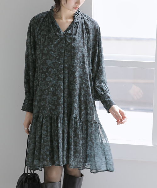 La TOTALITE(ラトータリテ)の「【洗える】プリンテッドミニワンピース(ワンピース・レディース・ブラック系その他/ブラック・FREE)」の2枚目の写真