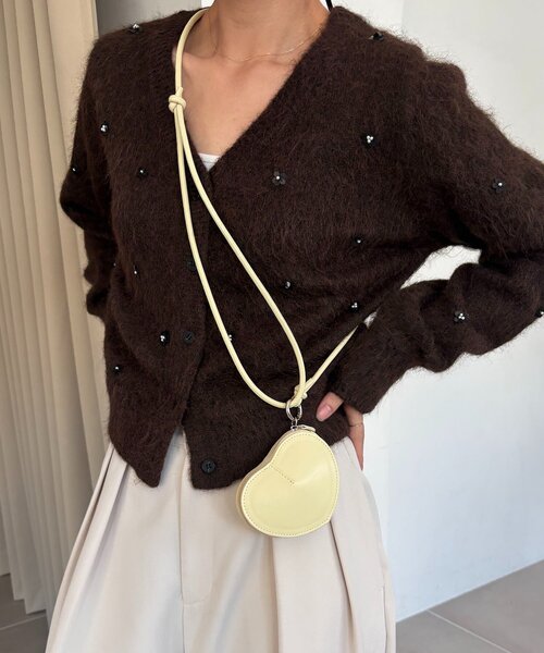 GOLDY(ゴールディ)の「〈GOLDY/ゴールディ〉ハートショルダーポーチ(ショルダーバッグ・レディース・ブラック/イエロー・FREE)」の8枚目の写真
