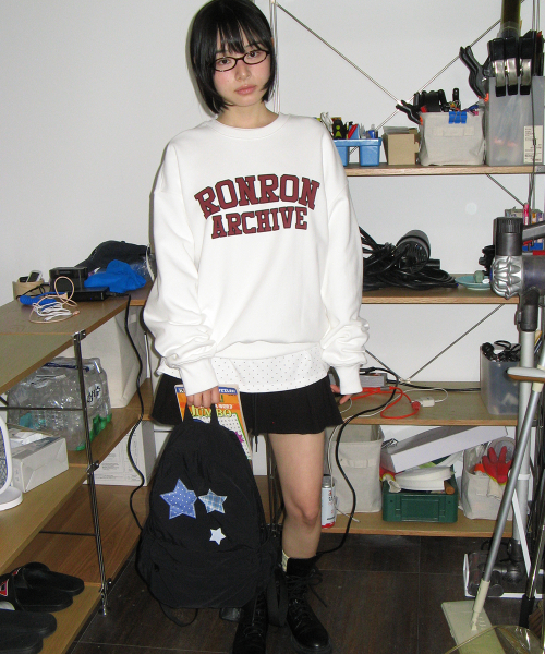 RONRON（ロンロン）の「BASIC RR ARCHIVE SWEATSHIRT WHITE（スウェット・レディース・その他・FREE）」の3枚目の写真