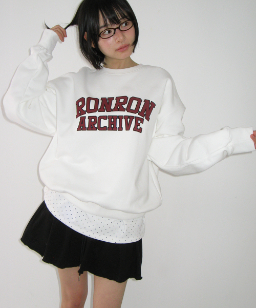 RONRON（ロンロン）の「BASIC RR ARCHIVE SWEATSHIRT WHITE（スウェット・レディース・その他・FREE）」の4枚目の写真