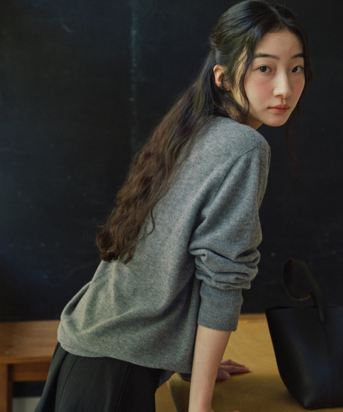 STEP AROUND(ステップアラウンド)の「Superfine Merino Wholegarment Crewneck Knit_MELANGE GREY(ニット/セーター・レディース・その他・FREE)」の3枚目の写真