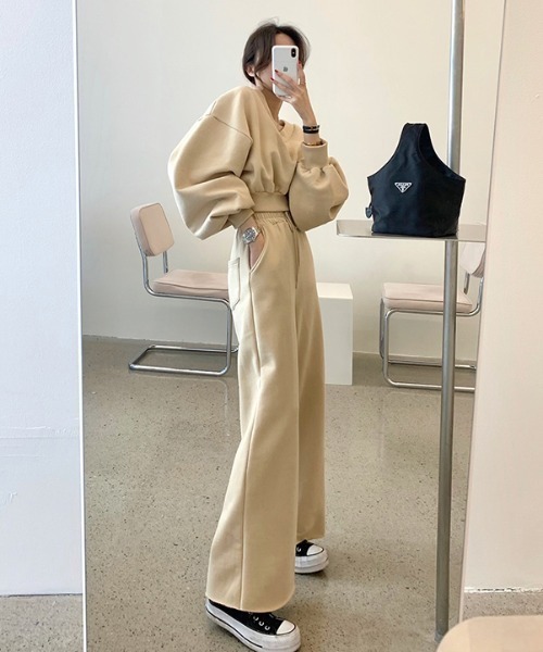 FAVORITO（ファヴォリート）の「Vネックトトップスレーナーセットアップ（セットアップ・レディース・グレー/モカ・F）」の15枚目の写真