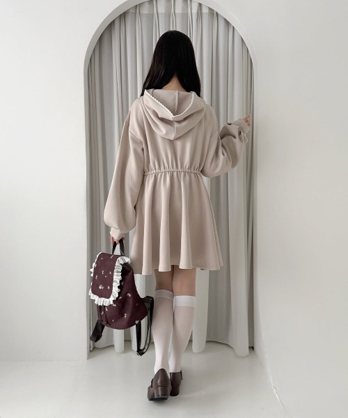 F i.n.t(フィント)の「レースリボンダンボールニットワンピース/fint フィント(ワンピース・レディース・ブルー/ピンクベージュ・FREE)」の8枚目の写真