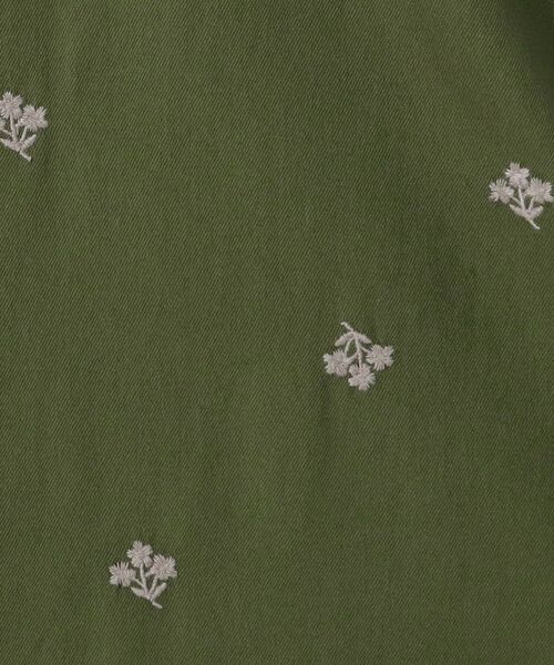 one'sterrace(ワンズテラス)の「ツイル&デニム 配色刺繍ワンピース(ワンピース・レディース・カーキ系5/ネイビー系5・02)」の14枚目の写真