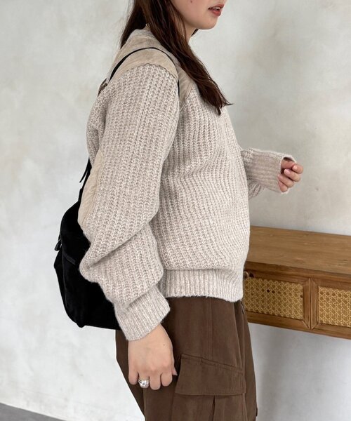CPCM(シーピーシーエム)の「【WEB限定】スエード切替ニット(ニット/セーター・レディース・グレー/ブラウン/ベージュ・FREE)」の6枚目の写真