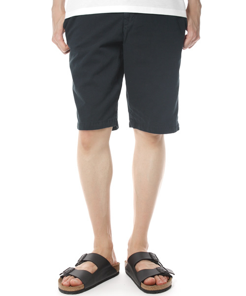 BEAMS（ビームス）の「BEAMS / ダックカラーショートパンツ（その他パンツ・メンズ・ブラック/ベージュ/レッド/ネイビー・SMALL/MEDIUM/LARGE）」の4枚目の写真