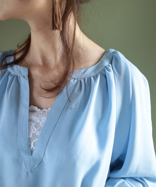 antiqua（アンティカ）の「ギャザータックトップス（シャツ/ブラウス・レディース・ブルー/ホワイト・FREE）」の11枚目の写真