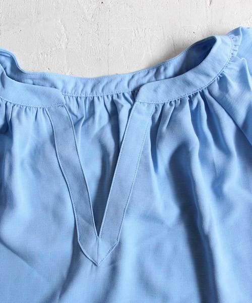 antiqua（アンティカ）の「ギャザータックトップス（シャツ/ブラウス・レディース・ブルー/ホワイト・FREE）」の15枚目の写真