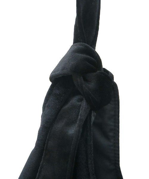 Luz Llena（ラズレナ）の「[2way]スターチャーム付きベロアマーケットバッグ（トートバッグ・レディース・ブラック/ネイビー/ワインレッド・ﾌﾘ-）」の9枚目の写真